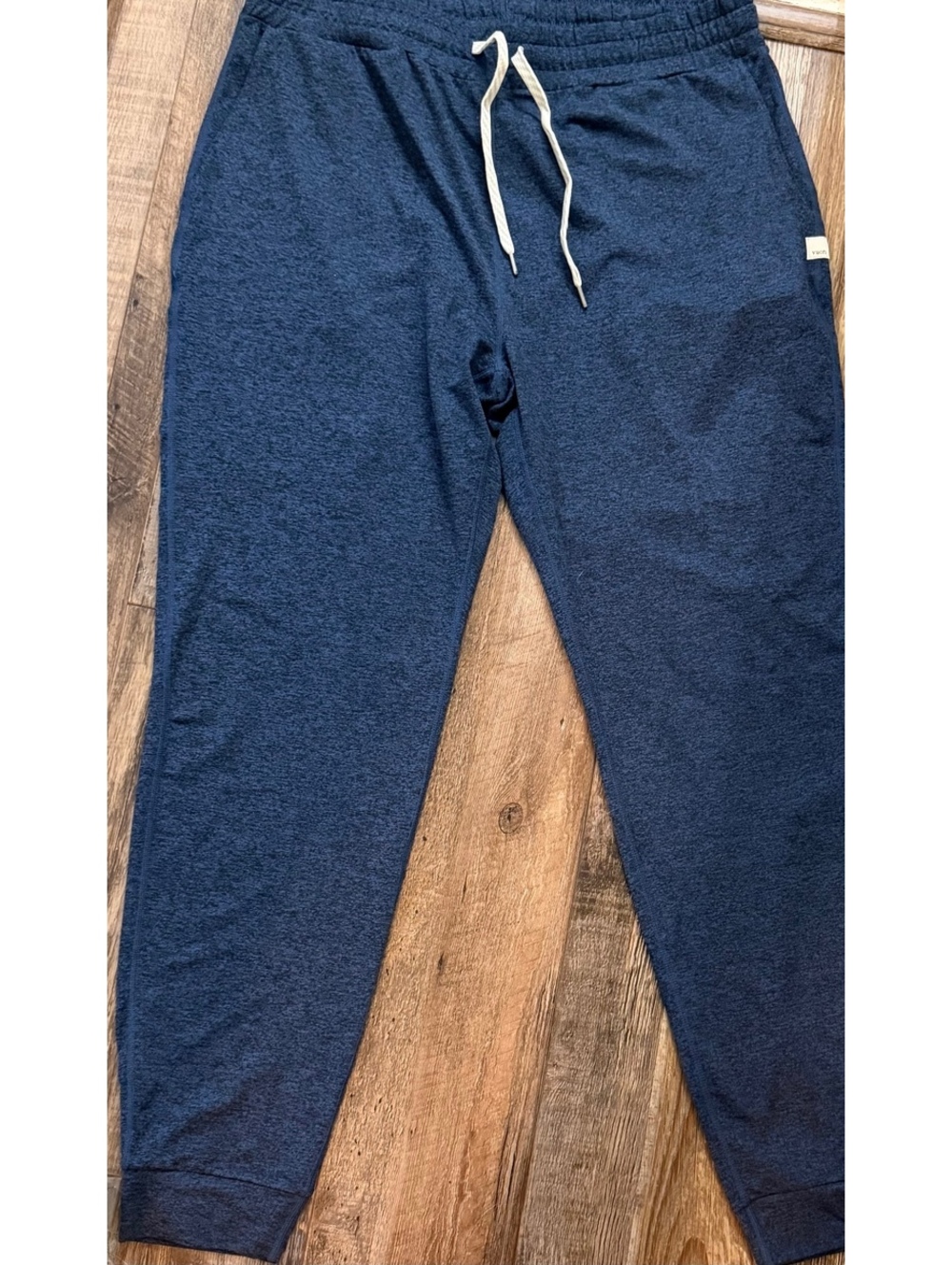 Vuori Women's Performance Joggers Long Navy Heather Large